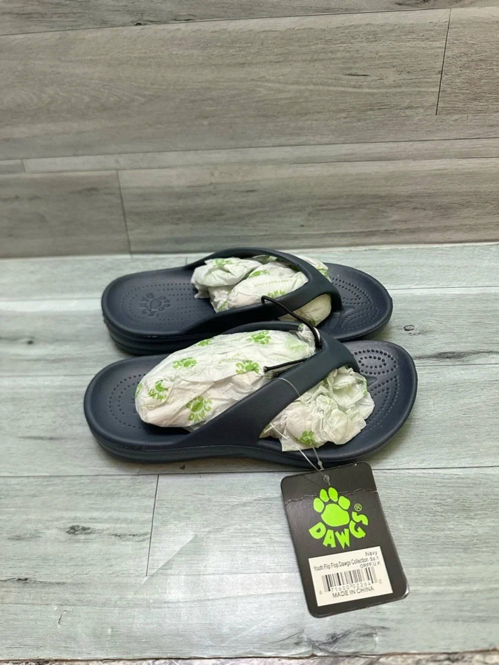 Dawgs Deep Navy Foam Thong Sandals size 1 kids